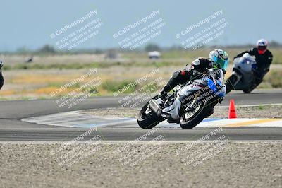 media/Apr-18-2025-TrackDaz (Fri) [[45f5874c44]]/B Group/Session 2 (Turn 7)/